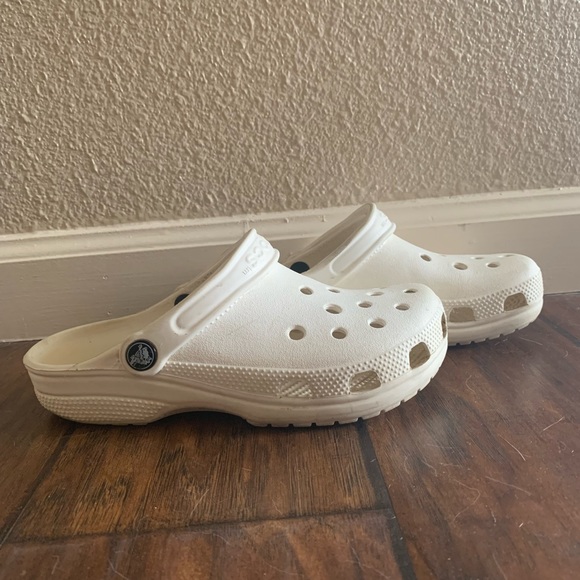 CROCS - Picture 3 of 4